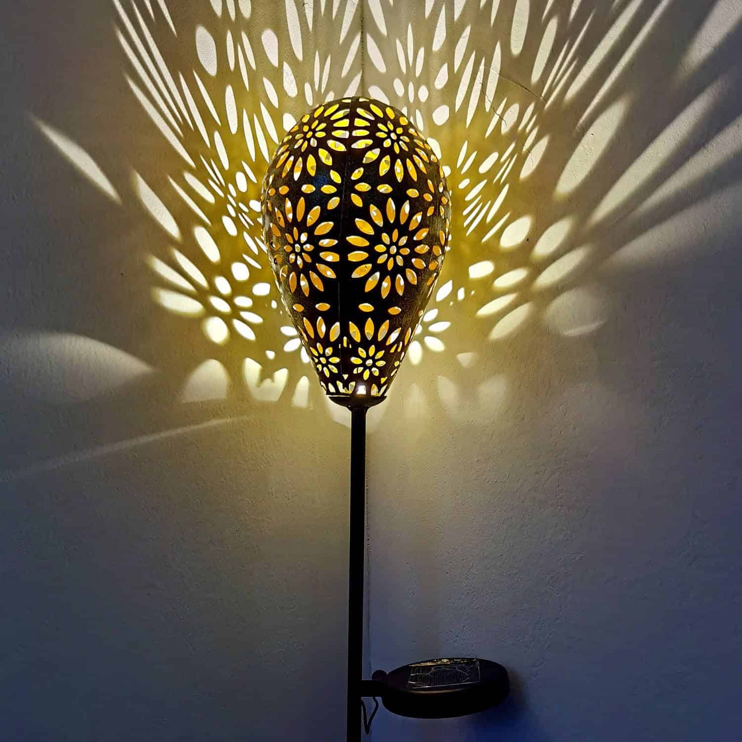 Solar Garden Lights "Cotton Ball Stake"