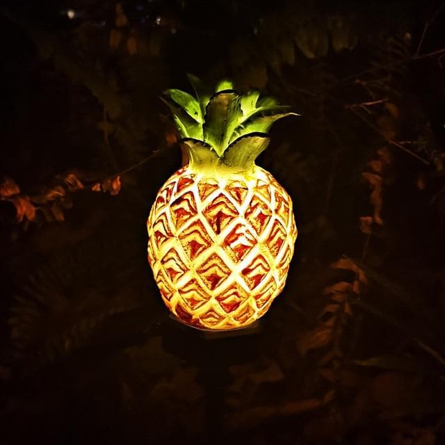 Decorative Garden Lights Solar Powered "Pineapple Stake"